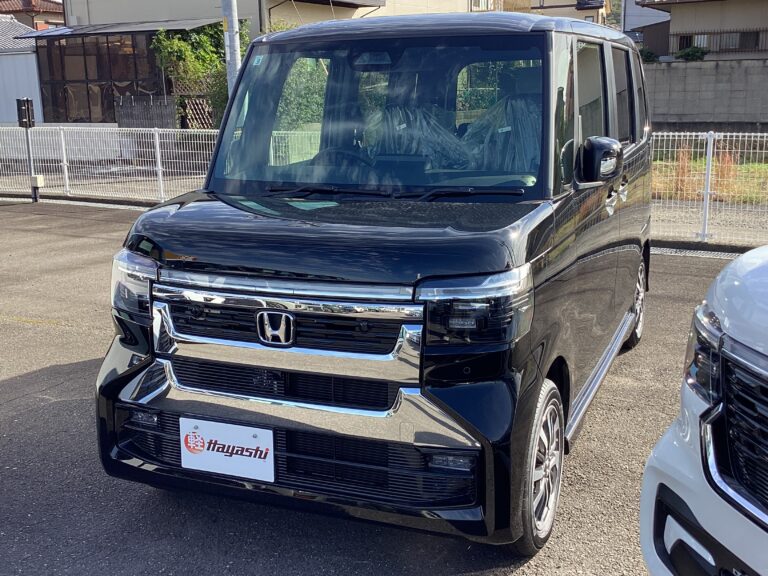 ホンダ N-BOX 届出済未使用車 中古車 走行距離2km 185.9万円 クリスタルブラックパール 車台番号495