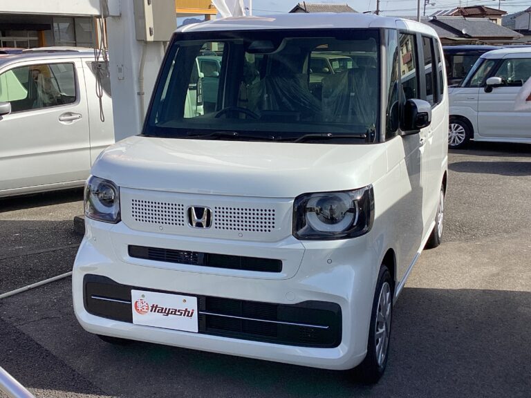 ホンダ N-BOX 届出済未使用車 中古車 走行距離3km 159.9万円 プラチナホワイトパール 車台番号953