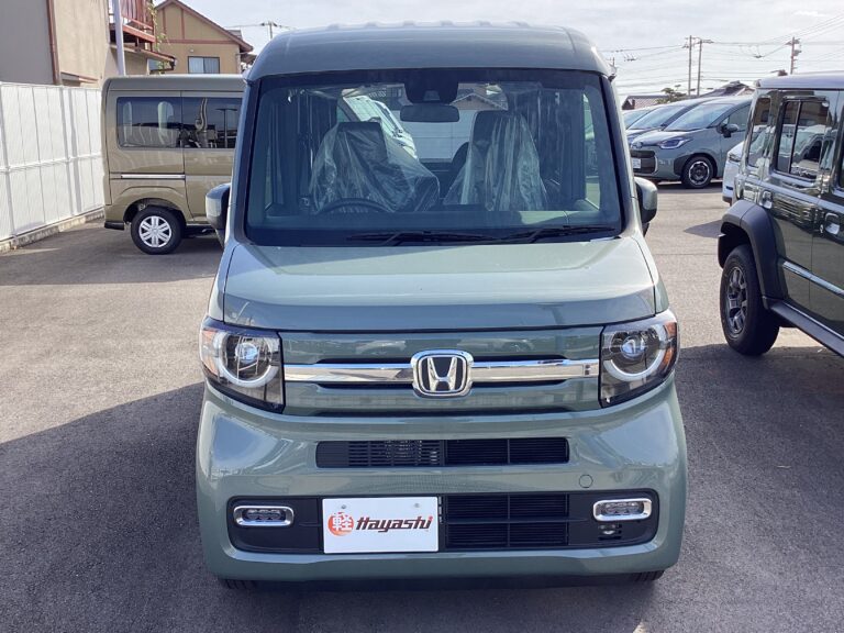 ホンダ N-VAN FUN 届出済未使用車 中古車 走行距離3km 174.9万円 ボタニカルグリーンパール 車台番号638