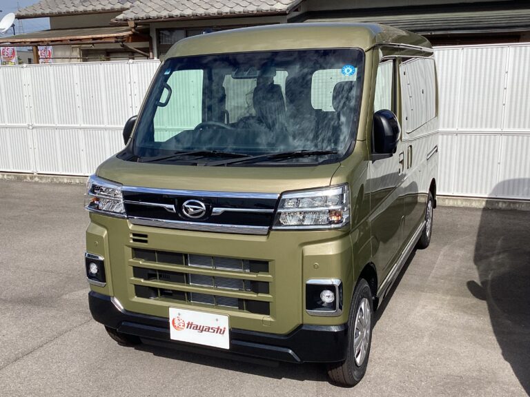 ダイハツ アトレー RS 届出済未使用車 中古車 走行距離9km 174.9万円 オフビートカーキメタリック 車台番号597