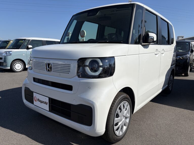 ホンダ N-BOX 届出済未使用車 中古車 走行距離4km 159.9万円 プラチナホワイトパール 車台番号125