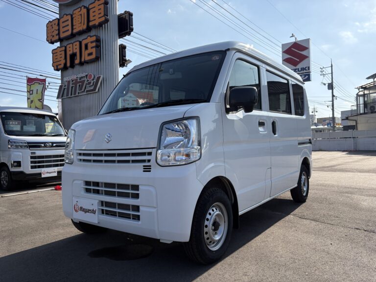 スズキ エブリィ PAリミテッド Hルーフ 中古車 走行距離6,196km 109.9万円 ホワイト 車台番号846