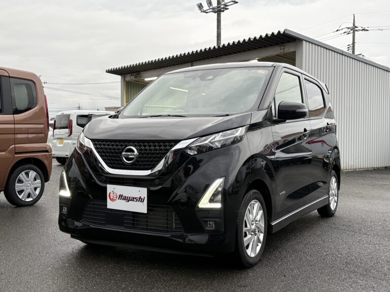 日産 デイズ ハイウェイスターX 中古車 走行距離47,610km 109.8万円 ブラックパール 車台番号499