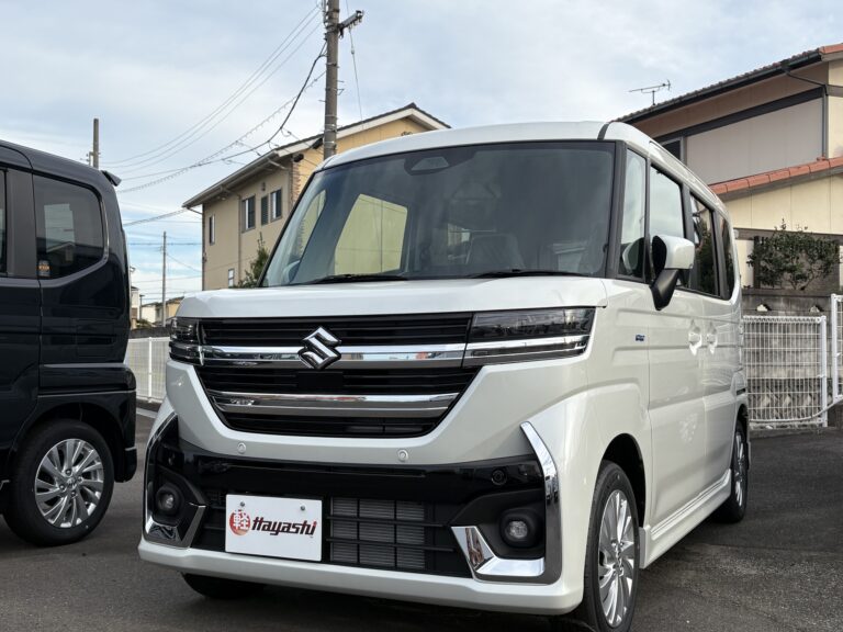 スズキ スペーシア カスタム HYBRID GS 届出済未使用車 中古車 走行距離4km 179.9万円 ピュアホワイトパール 車台番号075