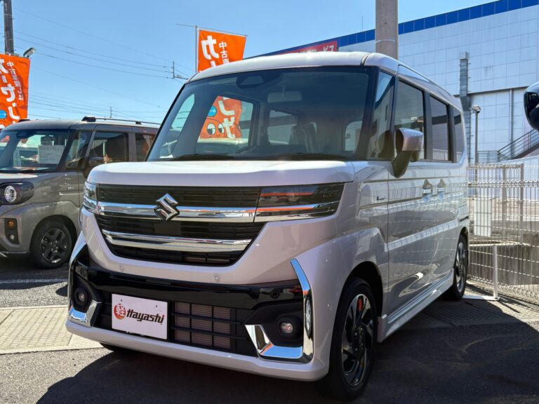 スズキ スペーシア カスタム HYBRID XS 届出済未使用車 中古車 走行距離3km 174.9万円 ピュアホワイトパール 車台番号538