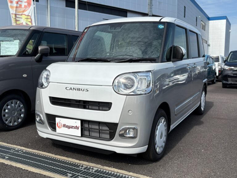 ダイハツ ムーヴキャンバス ストライプスG 届出済未使用車 中古車 走行距離17km 169.9万円 スムースグレーマイカメタリック/シャイ 車台番号308
