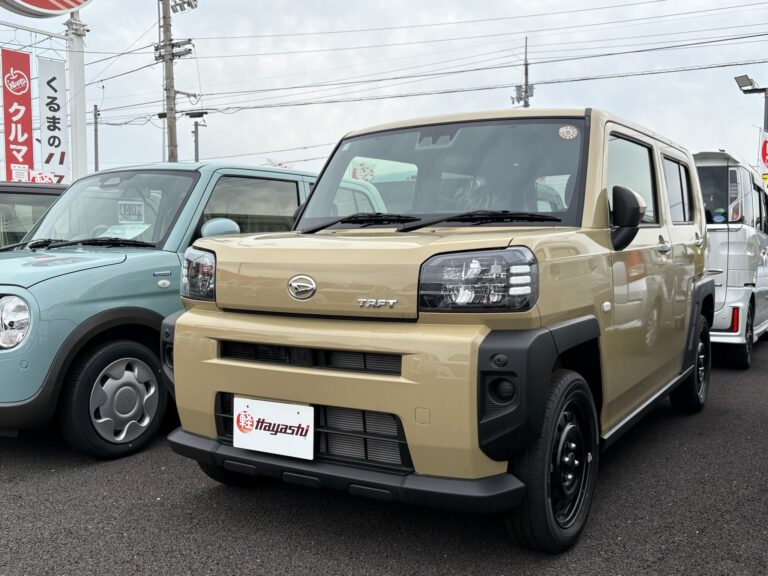 ダイハツ タフト X 届出済未使用車 中古車 走行距離5km 149.9万円 サンドベージュメタリック 車台番号421