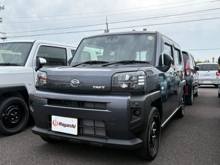 ダイハツ タフト X 届出済未使用車 中古車 走行距離35km 119.9万円 クロムグレーメタリック 車台番号198