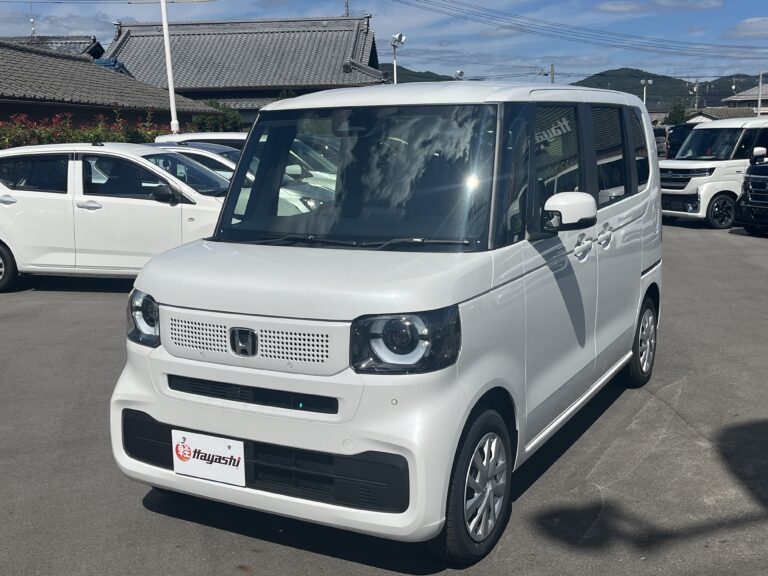 ホンダ N-BOX 届出済未使用車 中古車 走行距離3km 159.9万円 プラチナホワイトパール 車台番号292